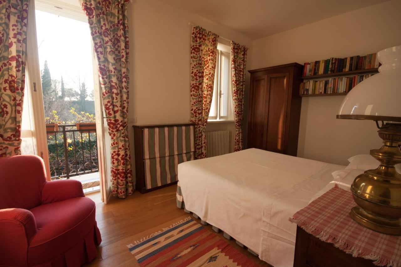 Castello Di Vezio In The Village Varenna Exterior photo